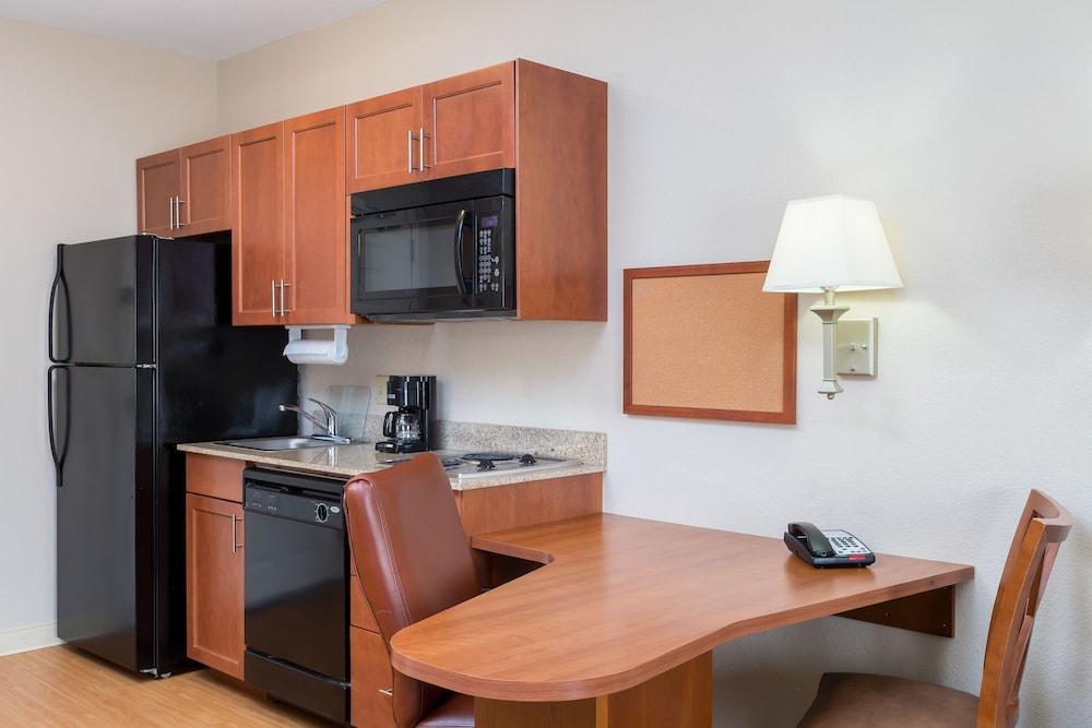 Candlewood Suites Apex Raleigh Area By Ihg Exterior foto